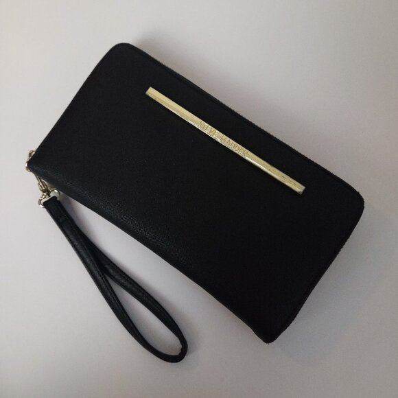 Steve Madden Black Saffiano Zip-Around Wristlet Wallet – Gold Hardware - Picture 6 of 10